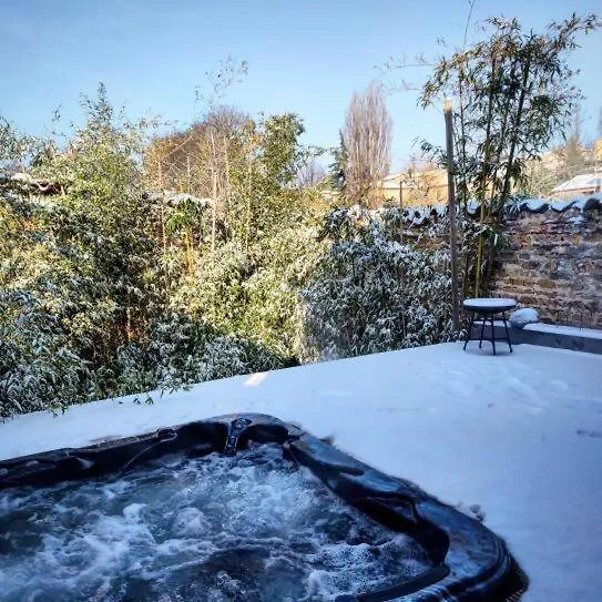 Hébergement de vacances Villa L ABRI spa et détente à Porte Des Pierres Dorees