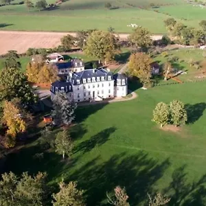 2 5 Personnes Dans Le Château De La Bouchatte Hébergement de vacances